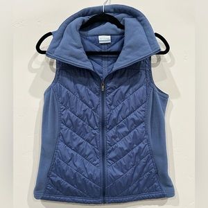 Women’s Columbia Puffy Vest in Blue, Size Medium